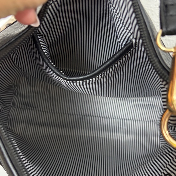 NEW! Elegant Cow Print Crossbody Bag - Picture 7 of 13